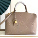 Louis Vuitton Grand Palais M45811 M45833